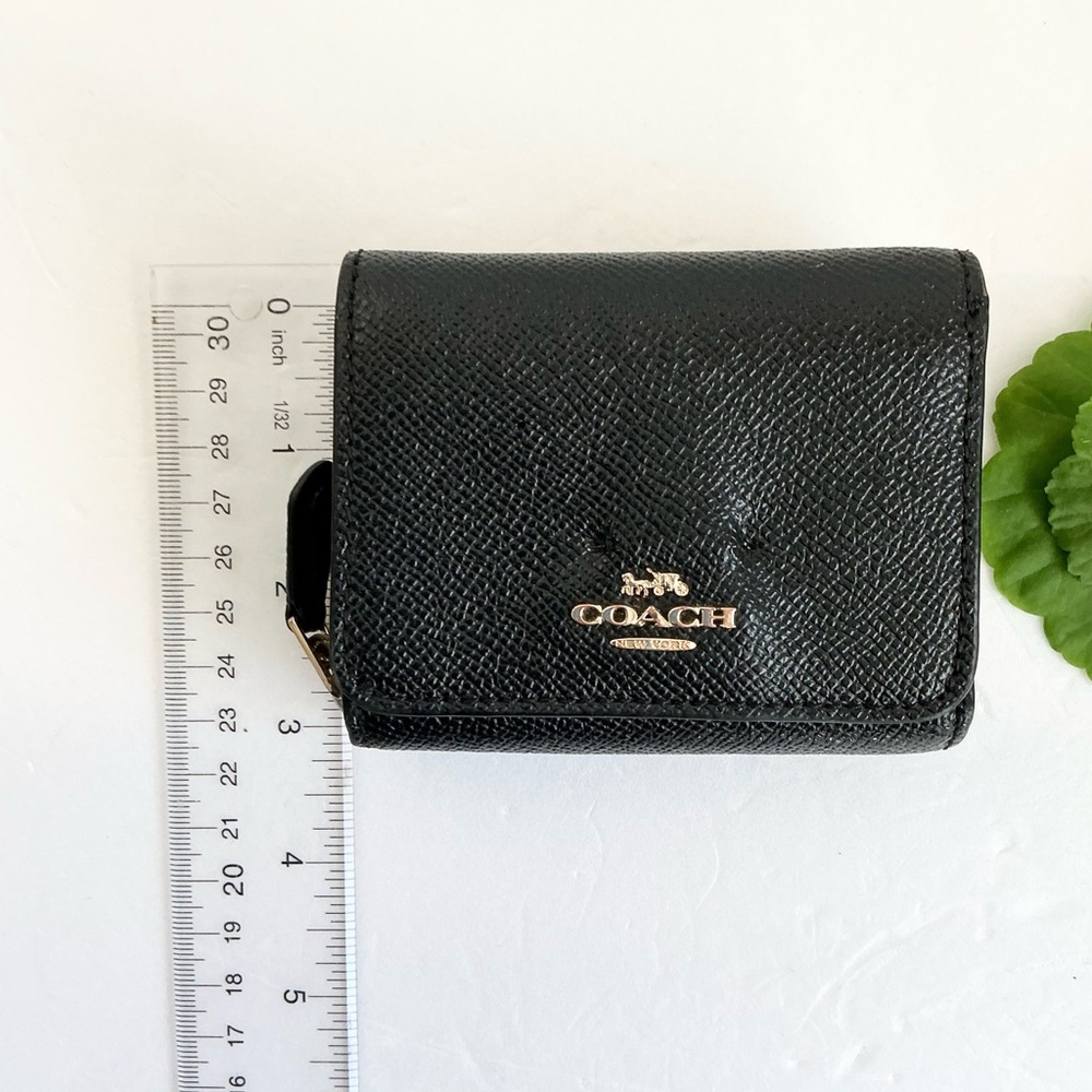 Coach Small Wallet - Picture 7 of 7